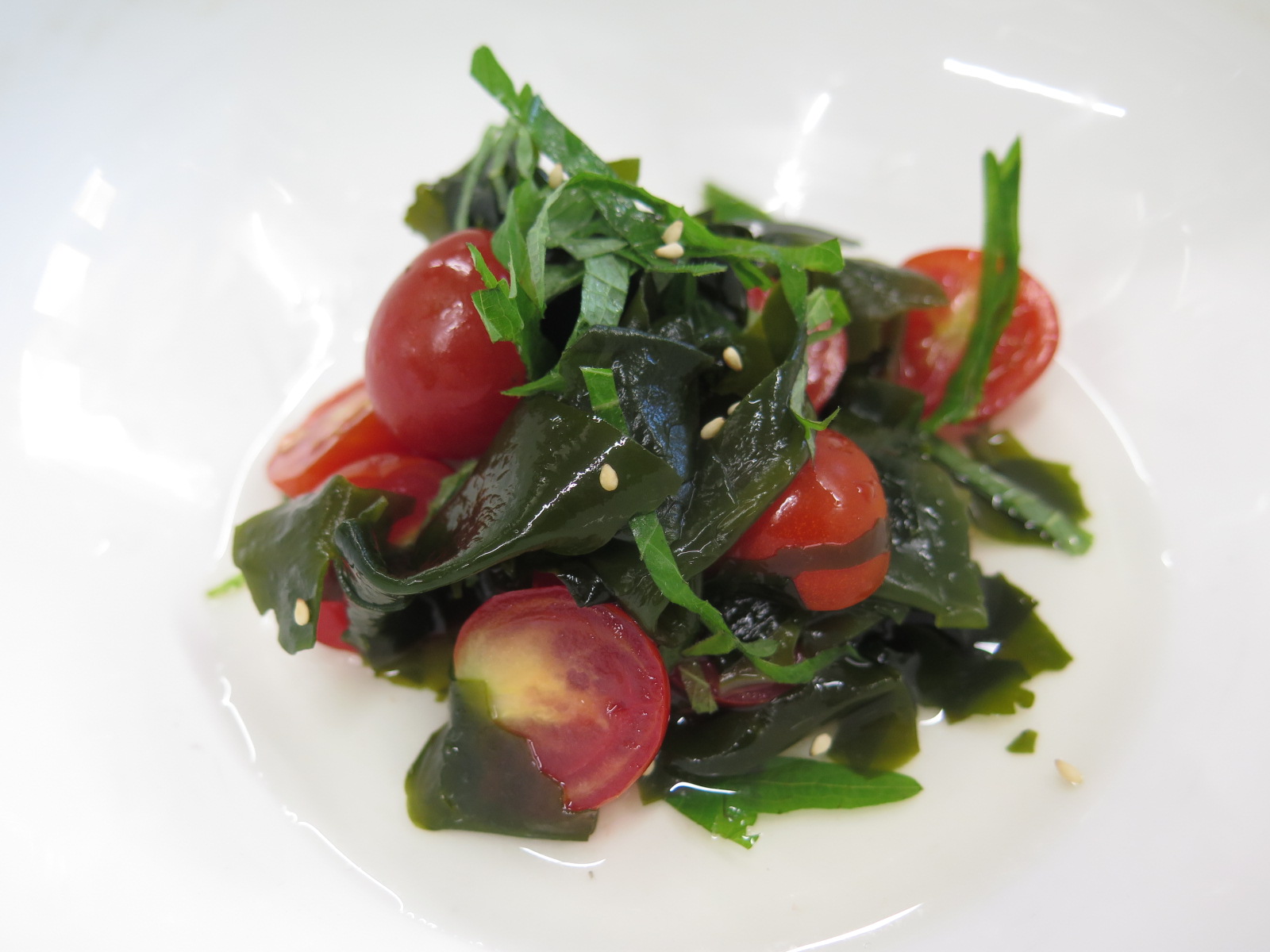 とまとと大葉の酢のもの